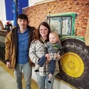 Meet your Posher, Daniel halie